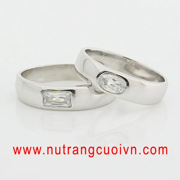 Bàn tay to đeo nhẫn gì?