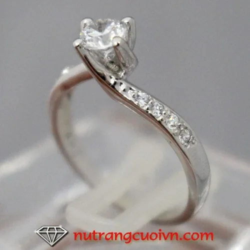 Nhẫn đính hôn - nhẫn kiểu NLF25