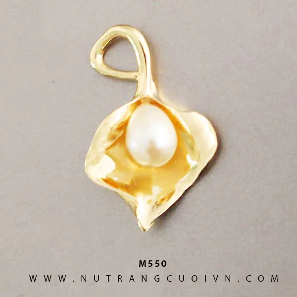 Mặt dây chuyền M550