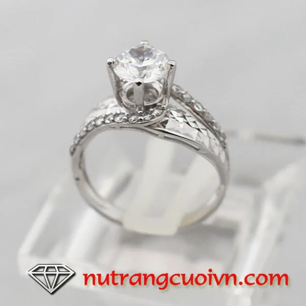 Nhẫn đính hôn PDH43