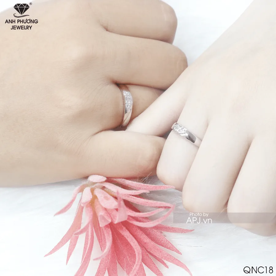 Nhẫn Cưới Vàng Trắng QNC18